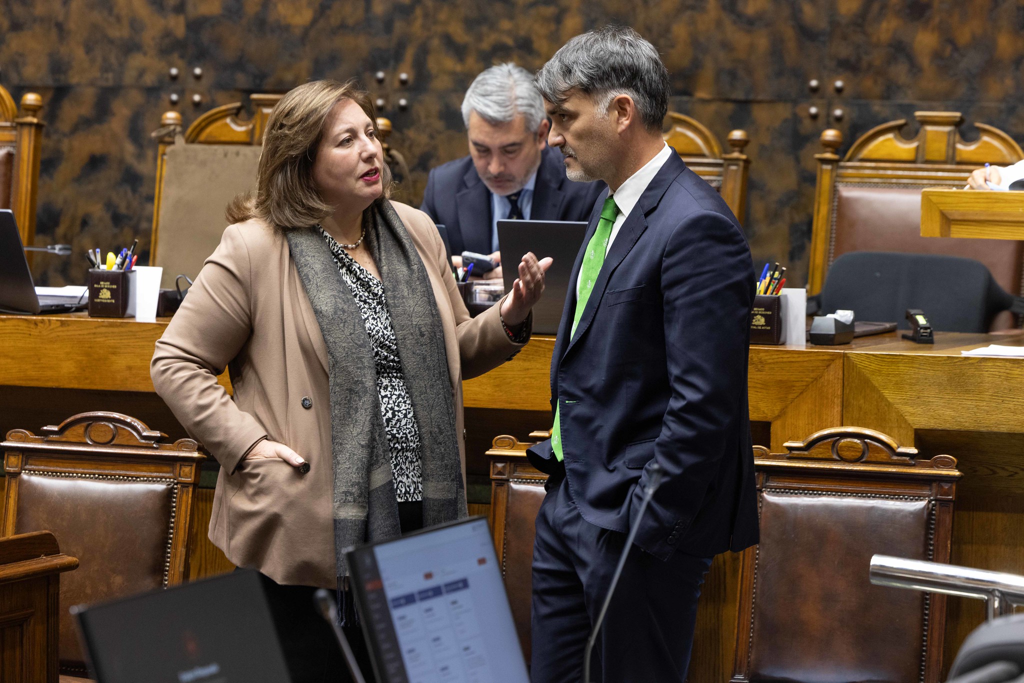Gobierno extiende bonos por alza de combustibles y capitaliza el Fogape hasta 2028
